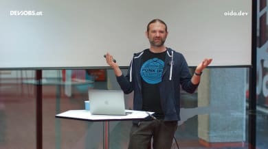 Stefan Baumgartner talking about The Rust Programming Language for curious Developers
